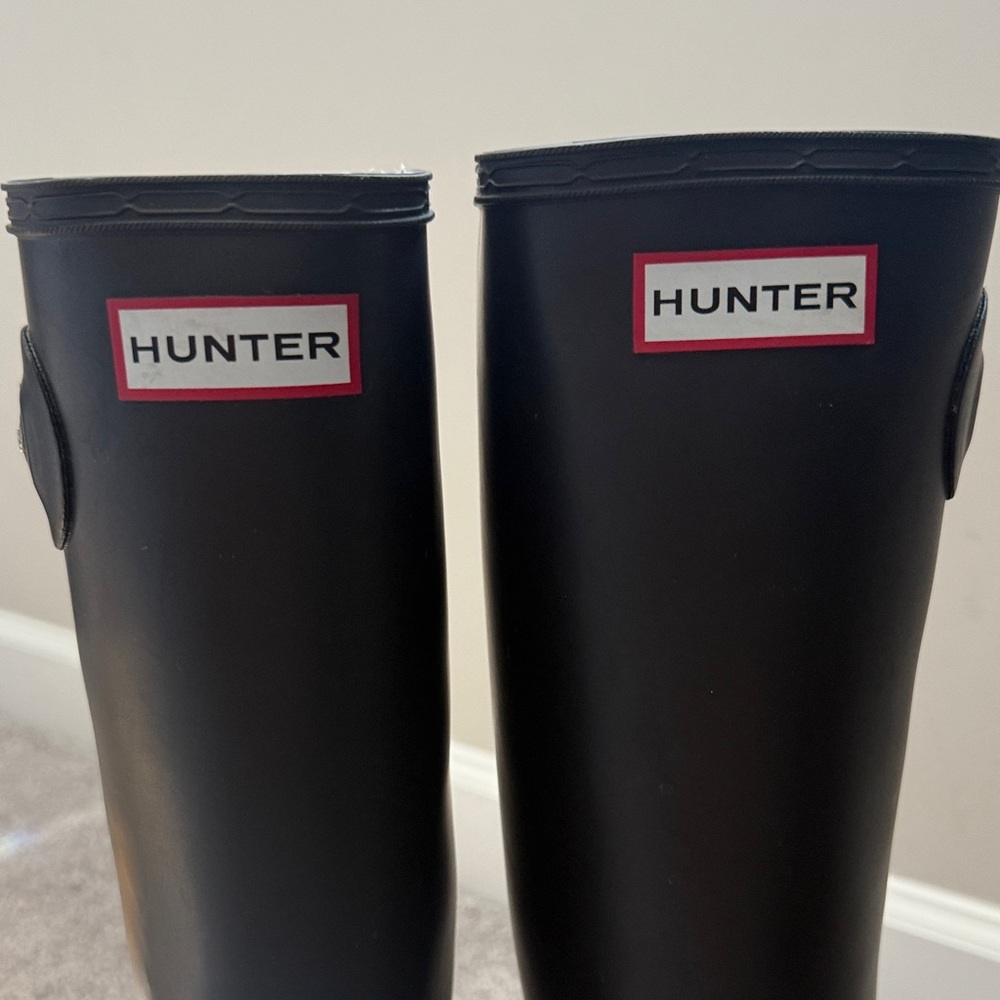 Hunter Original Tall Black Boots - Picture 2 of 12